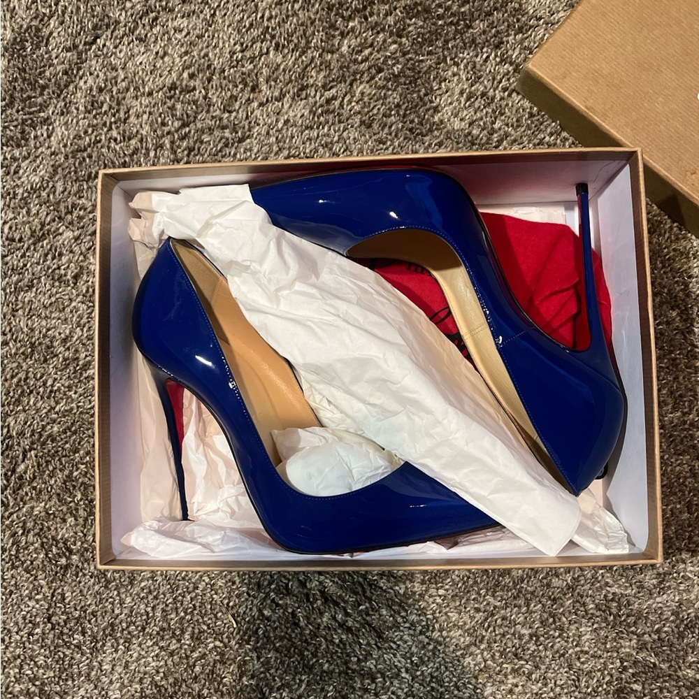 Blue Patent Leather Stiletto Heels AUTHENTIC SIZE 39.5 - Picture 3 of 3